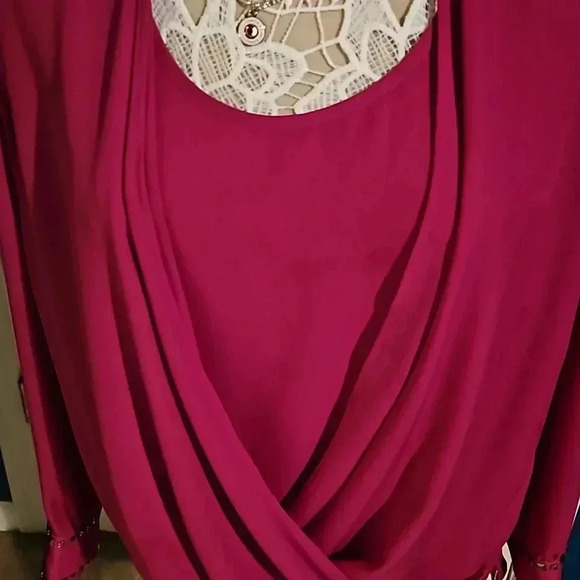 TRIBAL BLOUSE - Picture 11 of 11